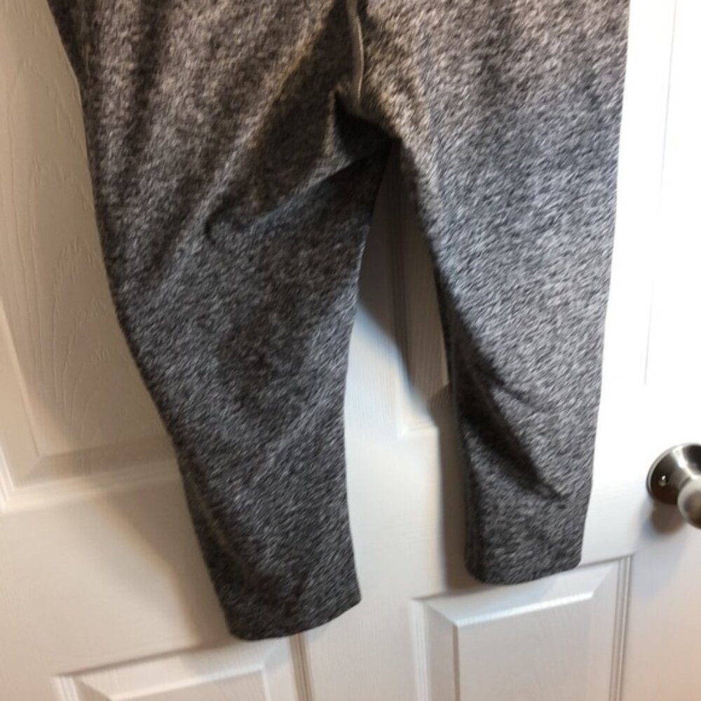 Pink Yoga Victorias Secret Capri Pants M - Picture 6 of 8
